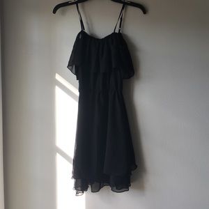 Mini black dress. (Never worn)